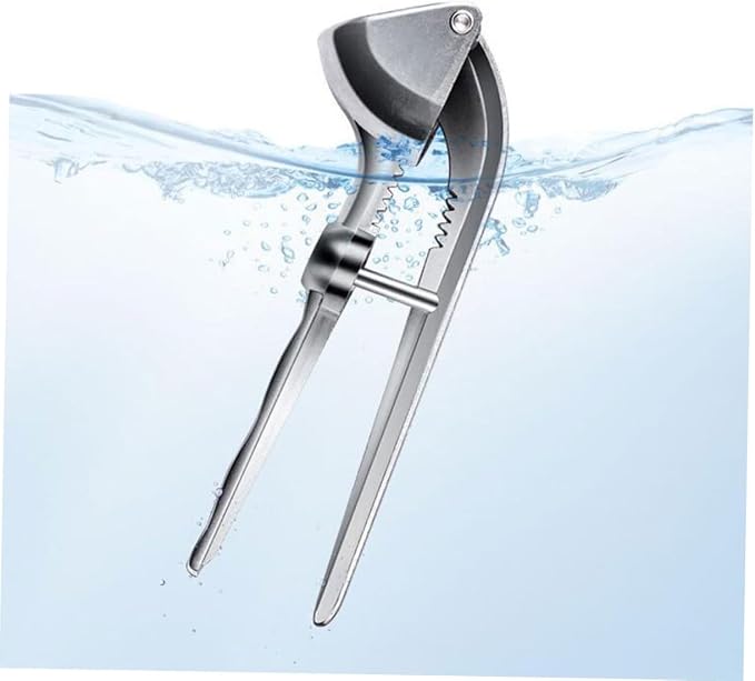 1pc Professional Stainless Steel Garlic Press Easy Crusher for Kitchen Accessory Compact Design for Effortless Use and Storage