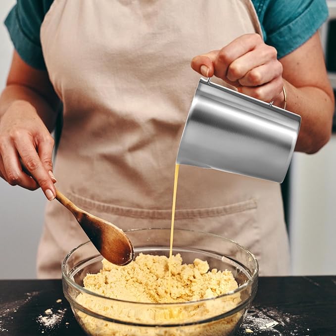 QWORK 304 Stainless Steel Measuring Cup 48 OZ with OZ/ML Graduations, 6 Cup Kitchen Mixing Pitcher, Precision Engraved Markings, Container for Baking and Frothing, 2 Liter