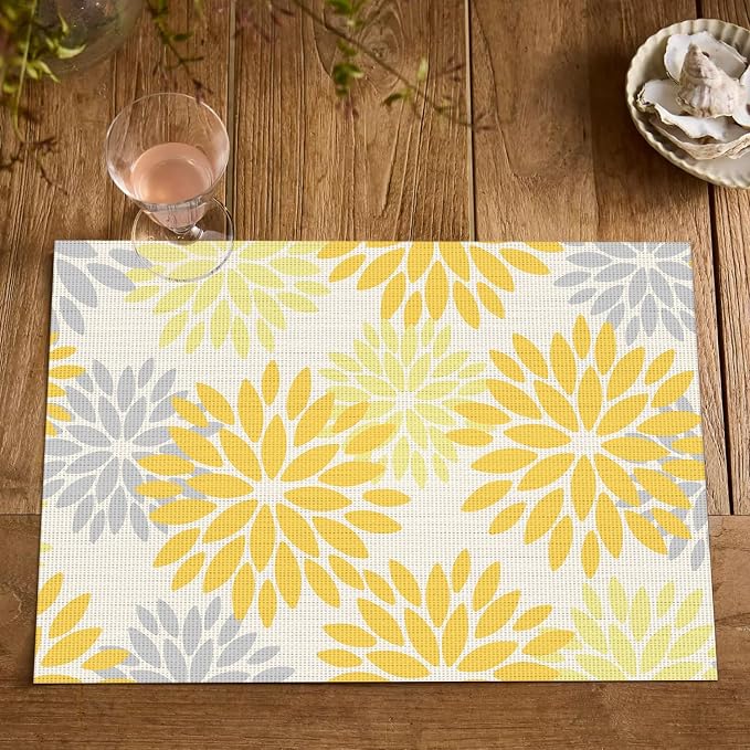 Artoid Mode Floral Plastic Placemats Set of 4, Washable Heat Resistant Non-Slip Plastic PVC Place Mats for Farmhouse Holiday Party Dining Decor