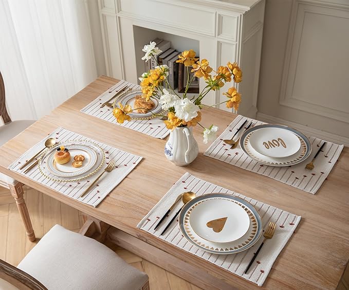 Placemats Set of 6 for Dining Table Fall Décor, Woven Cloth Place Mats for Farmhouse Kitchen Tabletop, Handcrafted Machine Washable Cotton Table mats 13 x 19 Inch, Black and Beige