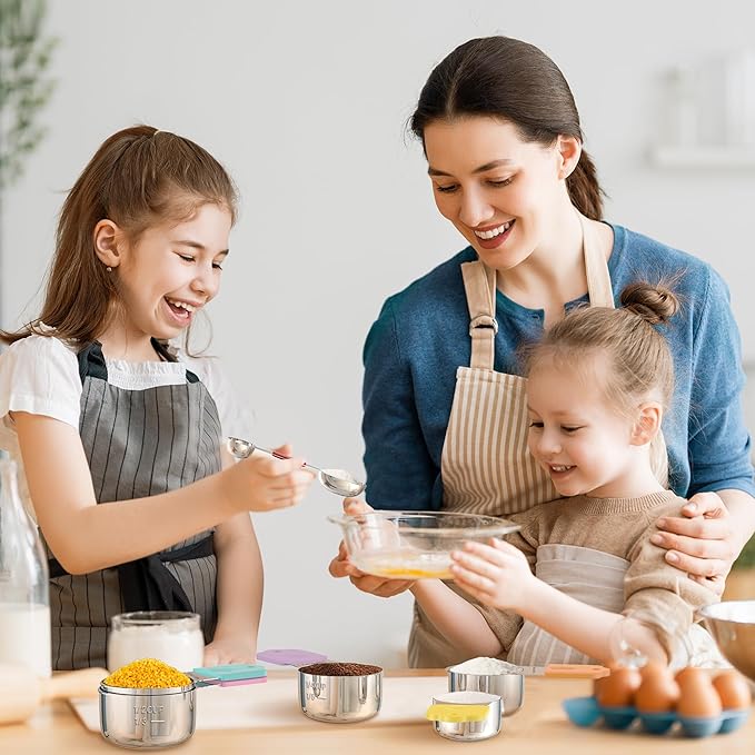 Magnetic Measuring Cups and Spoons Set, 7 Nesting Stainless Steel Measuring Cup Set with Easy to Read Markings, 7 Magnetic Measuring Spoons & 1 Leveler for Measuring Dry or Liquid Ingredients
