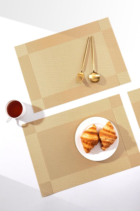 LEXMORE Placemats Set of 4 Vinyl/Plastic Woven Place Mats for Kitchen Table Indoor/Outdoor Washable Placemat Wipeable Dining Table Mats(Gold Cube)