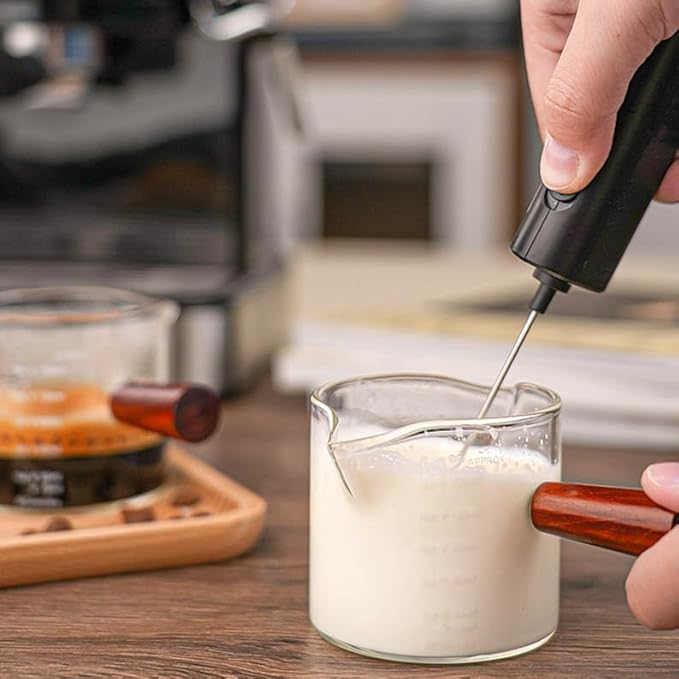 BCnmviku Double Spouts Measuring Triple Pitcher Milk Cup with Wood Handle 150ML /5OZ Espresso Shot Glasses Parts Clear Glass (2)