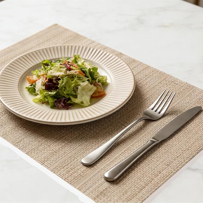 Placemats, Placemats for Dining Table Set of 4, Kitchen Table Mats Heat-Resistant Non-Slip Washable PVC Woven Vinyl Place Mats for Dining Room Table Decoration (Pack of 4, Sandy Gold)