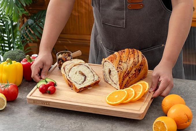 Large Wooden Cutting Board, Durable, FSC-CERTIFIED PARAWOOD, Thick Wooden Cutting Board with Juice Groove, Perfect for Meat, Vegetables, and Cheese,17 IN X 12 X 1 IN
