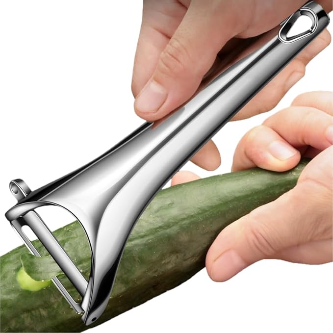 Stainless Steel Vegetable Peeler with a Flat Blade for Smooth, Jam-free Peeling and Reliable Performance.