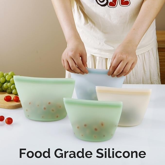 PandaEar 4 Pack Reusable Silicone Food Storage Bags, Leakproof Stand-Up Freezer Bags, Microwave & Dishwasher Safe, for Meal Prep, Snacks, Baby Food – 2 Large (34 oz) + 2 Medium (17 oz)