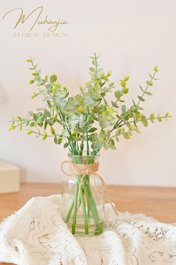 Muhanjia Artificial Eucalyptus Stems in Glass Vase with Faux Water,7Pcs Fake Plant for Centerpiece Bathroom Farmhouse Room Home Decor (Sage Green Eucalyptus)