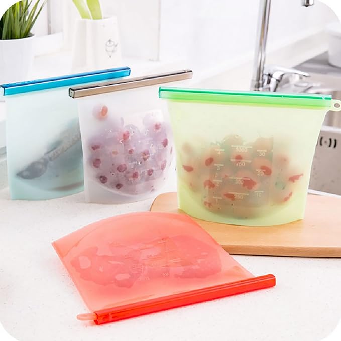 Reusable Silicone Food Storage Bags, WINDSIUUU 100% Silicone Food Grade Containers, Leakproof, Sandwich Snack Bags, Stand Up Zip Container for Soup and Leftovers, Dishwasher & Microwave Oven Safe-53OZ
