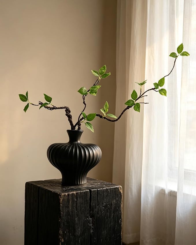 Heart Shaped Vase with Artificial Branch Set, 1 pcs Artificial Stem in Black Ceramic Vase, 22" Fake Plants & Decorative Vase for Living Room Bedroom Dining Table Office Home Decor - Black