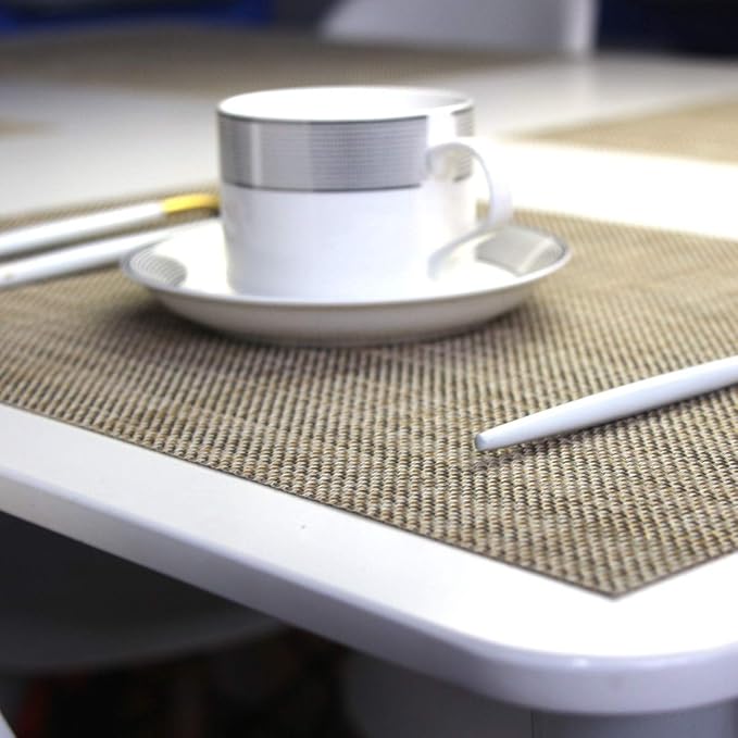 Dinner Mats Easy to Clean for Dining Table Woven Vinyl Placemats Heat Resistant 12x18 inche Table Mats Set of 6（Khaki）