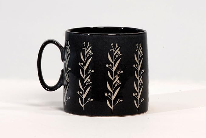 House Beautiful Versatile Classic Stoneware Mug Set - 20 oz, Set of 4 (Timeless Impressions)