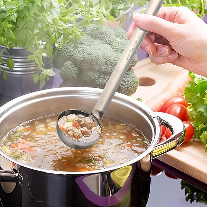 meekoo 1 Pieces Stainless Steel Ladle Soup Handle Ladle with Pouring Rim for Kitchen Cooking Soup Sauce (1 oz)