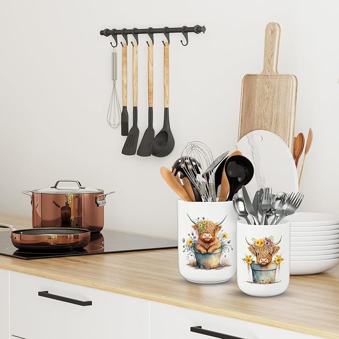 FYSUIMU Highland Cow Ceramic Utensil Holder Watercolor Cow Floral Utensil Crock for Farmhouse Home Kitchen Countertop Storage Organizer, Set of 2