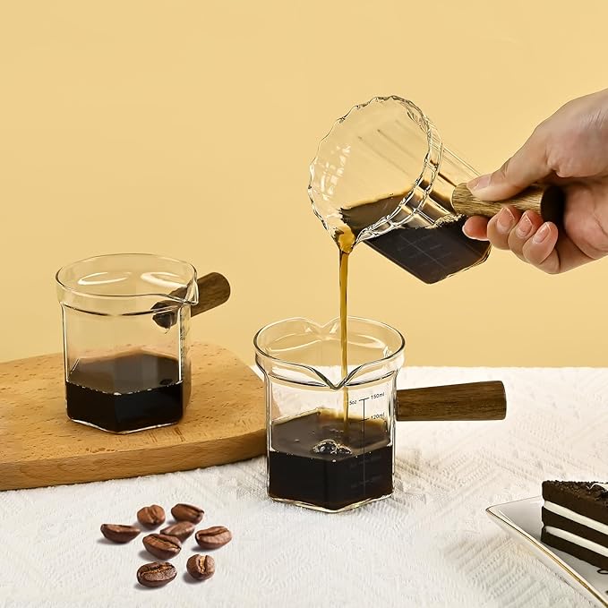 Glass Measuring Cup, 5oz Clear Espresso Shot Glass with Wood Handle, Single Spout Measuring Triple Pitcher Milk Cup for Coffee Tea (Transparent)