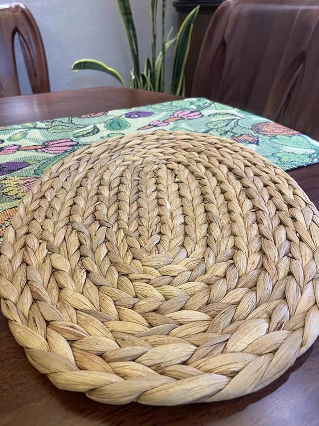 Oval Woven Placemats, Natural Water Hyacinth Placemats Set of 4, Straw Braided Rattan Placemats, 12x16 Inches Plate Chargers Set, Non-Slip Heat Resistant Woven Chargers for Dining Table