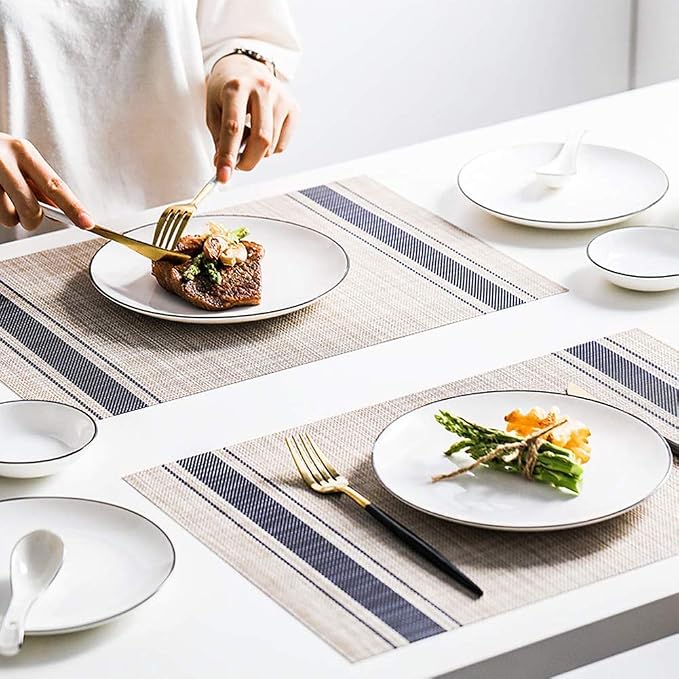 Table Mats Set of 4 Crossweave Woven Vinyl Placemats Heat Resistant Non-Slip Kitchen Placemats for Dining Table Washable Easy to Clean(Blue)