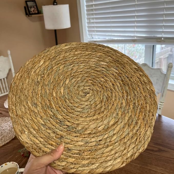 Round Woven Placemats Set of 4, 12" Boho Rattan Placemats Natural Hand-Woven Place Mats Table Decor, Chargers for Dinner Plates, Farmhouse Place Mats, Wicker Table Mats for Dining Table, Home