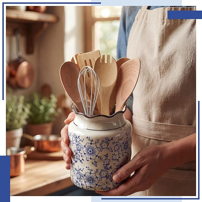 LemonRoad Chinoiserie Floral Ceramic Utensil Holder Blue and White Floral Cooking Utensil Crock with Scalloped Edge Vintage Chinese Style Organizer Vase Decor for Kitchen Countertop Housewarming Gift