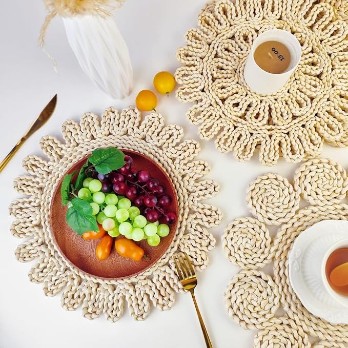 IcosaMro 13.8" Boho Placemats Set of 6 Round Woven Placemats Natural Table Place Mats for Dinning Table Indoor & Outdoor Wicker Wicker Charger Plates for Wedding Christmas Thanksgiving Events