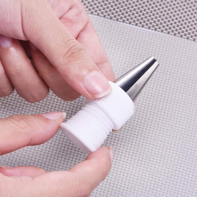 Shappy 30 Pieces Coupler Piping Bag Plastic Standard Couplers Cake Decorating Pipe Tip for Frosting Icing Nozzles (1.2 x 1 Inch)