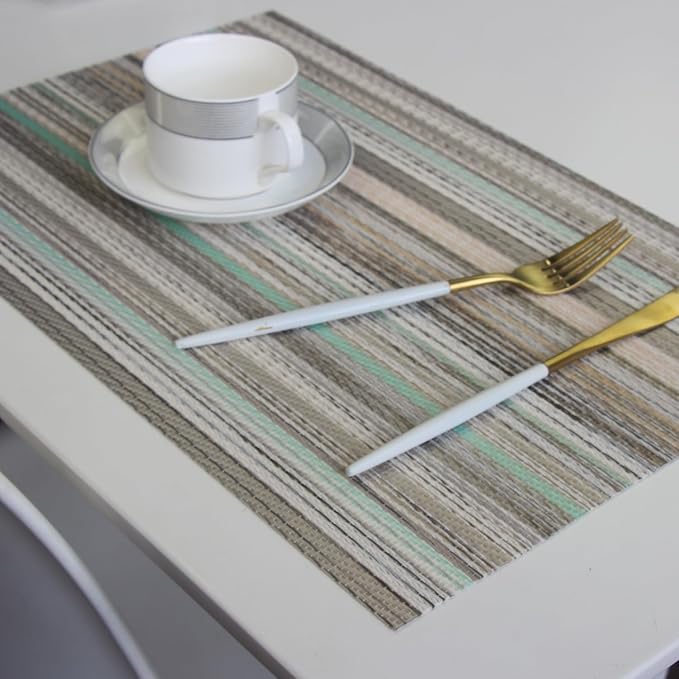 Placemats for Dining Table Set of 8 Washable Plastic Outdoor Easy to Clean PVC Placemat (Green)