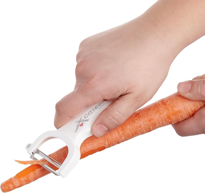 CatCora Swiss-Style Peeler, Professional German Tempered Stainless Steel Blade For Peeling Fruits and Vegetables and Garnishing, Ergonomic Contoured Handle, White, Set of 2
