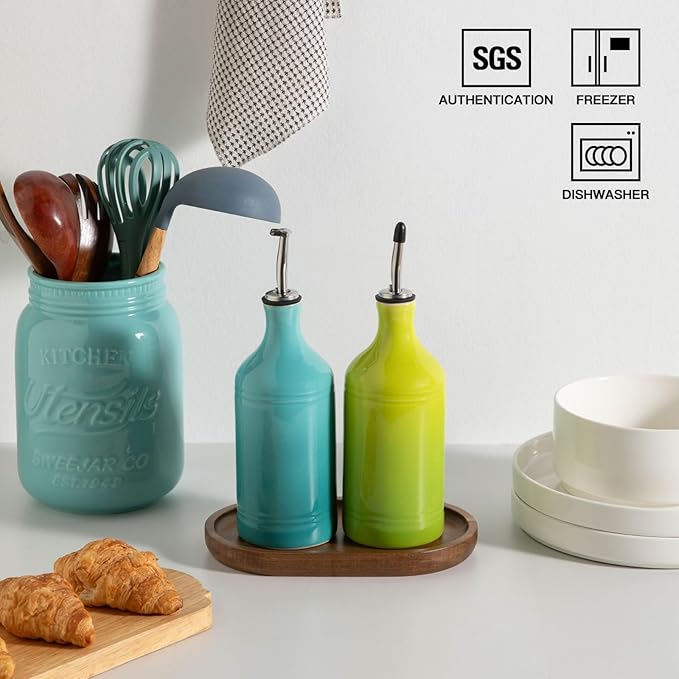 Sweejar Ceramic Olive Oil Dispenser Bottle Set, Opaque Oil Cruet Protects to Reduce Oxidation, Suitable For Storage Of Vinegar, Soy Sauce & Other Liquids,Pack of 2,15.5 Fl Oz（Gradient Blue & Green）