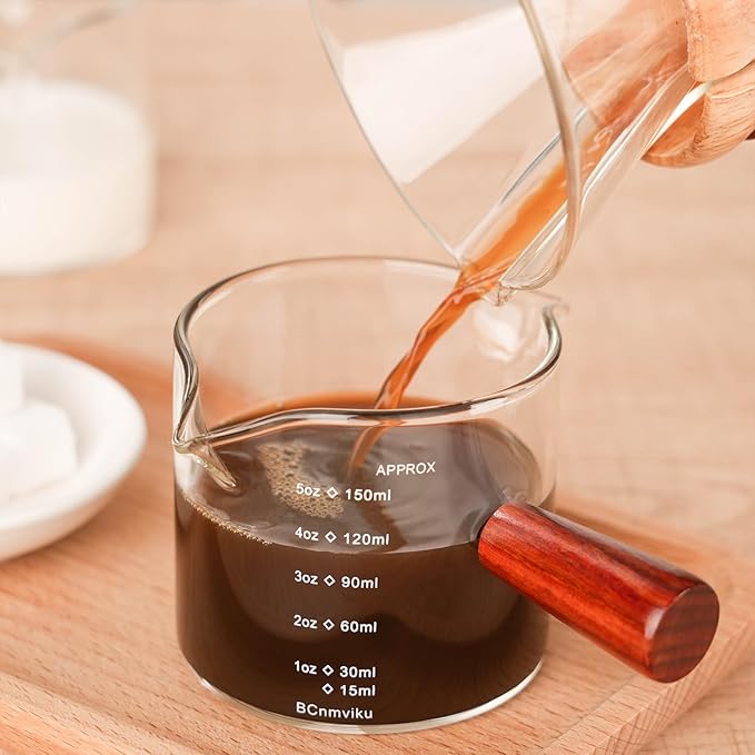 BCnmviku Double Spouts Measuring Triple Pitcher Milk Cup with Wood Handle 150ML /5OZ Espresso Shot Glasses Parts Clear Glass (2)