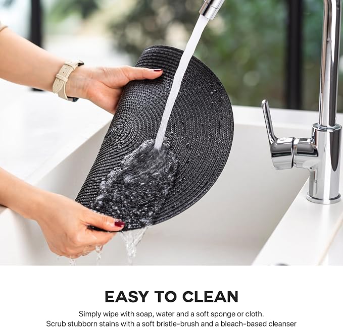 Baroyal Round Placemats Set of 8 Plastic Woven Placemats Washable Wipeable Table Mats for Dining Table Heat Resistant Non-Slip Circle Place Mats (Black)