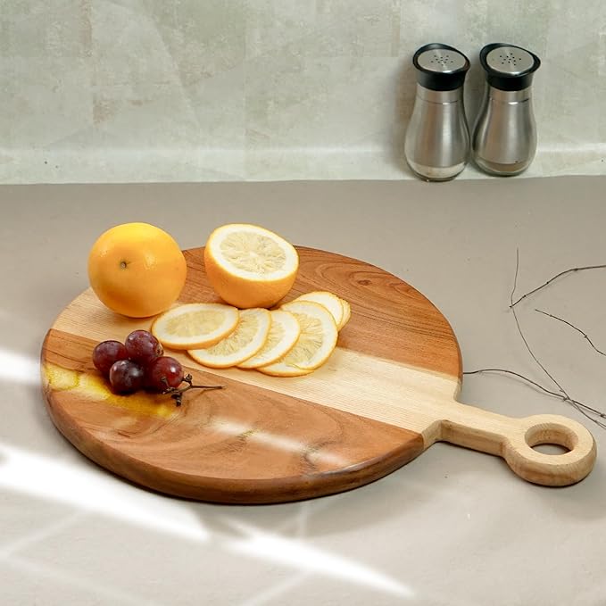 Cutting Board For Kitchen, Durable Wood Cutting Board with Handle Ideal for Chopping Vegetables, Fruits, Decorative Wooden Serving Board for Kitchen and Dining Room: 17.5"x12"