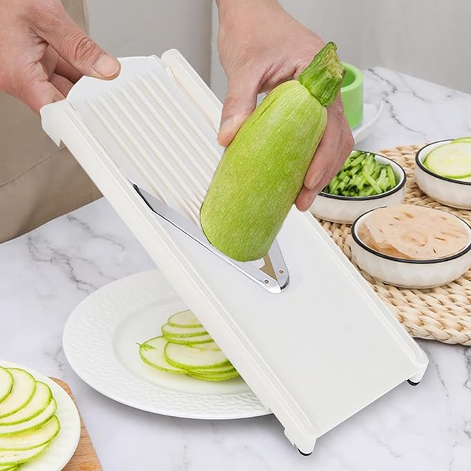 Mandoline Slicer, Adjustable Handheld Mandoline Slicer Stainless Steel Blade Vegetable Cutter for Fruits and Vegetables
