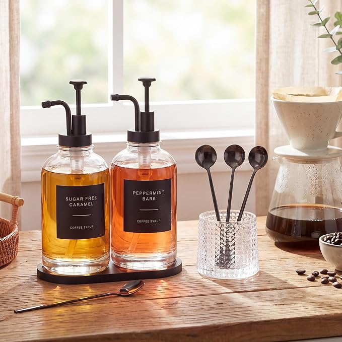 Remerry 2 Pcs Coffee Syrup Dispenser 16.9oz 500ml Glass Syrup Dispenser with 4 Spoons, 36 Labels and Bamboo Tray, Glass Bottles with Pump for Coffee Accessories (Black)