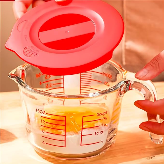 Glass Measuring Cups with Lids Set, Borosilicate Glass V-Shaped Spout Microwave Safe Scales Milk Cup for Cooking Baking (Red, 2CUP)