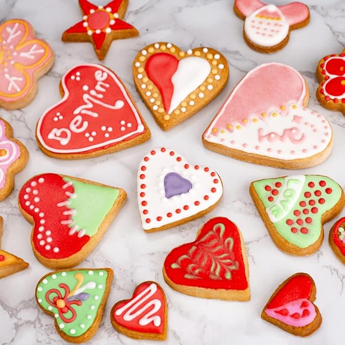 Heart Cookie Cutter Set, Gtmkina 5 Pieces Stainless Steel Small Biscuit Cutters Heart Shaped Mold for Kids Holiday Birthday Party