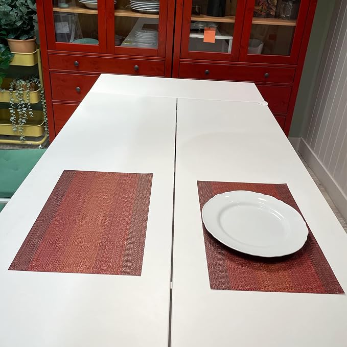 Red Placemats Set of 4, Crossweave Woven Vinyl Woven Placemats, Beautiful Washable and Durable Non-Slip Red Table Placemats for Dining Table Decoration