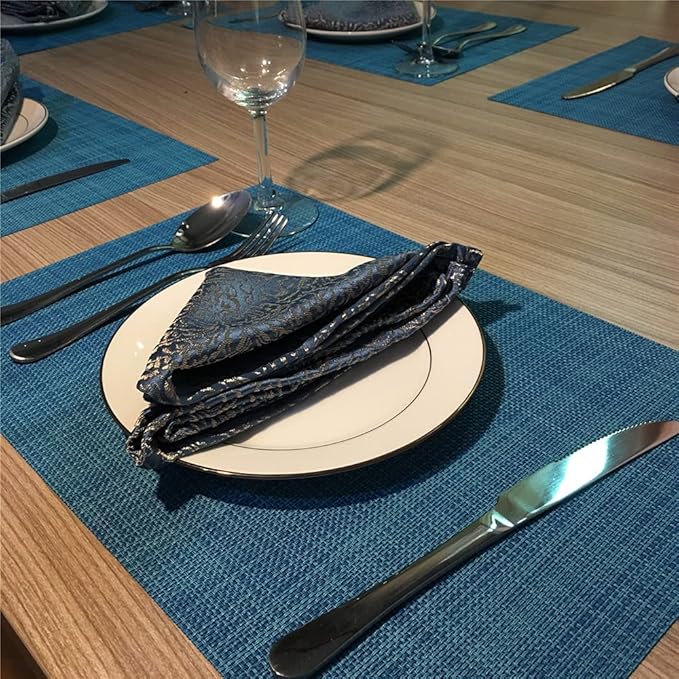 WAZAIGUR Placemats,Easy to Clean Crisscross Woven Vinyl Place Mats Durable Non-Slip Heat Resistant Table Mats,Placemats for Kitchen Table Set of 6,Blue
