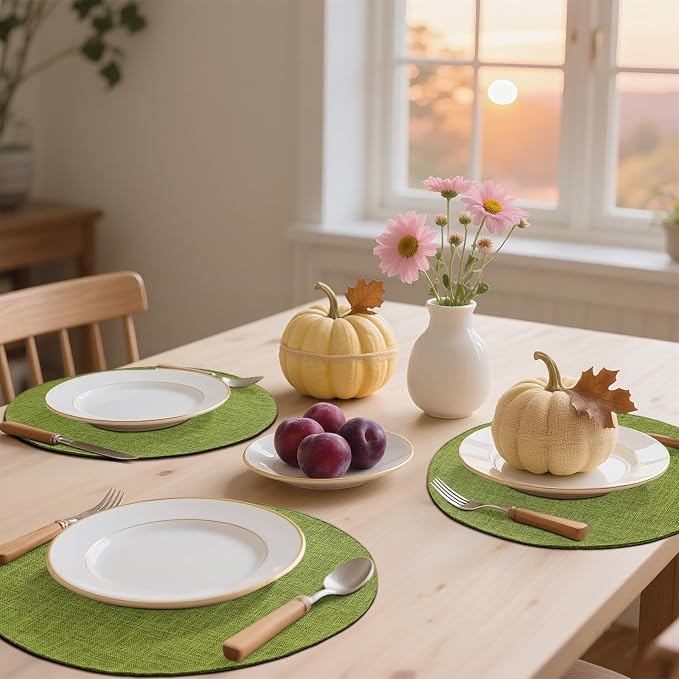 homing 15 Inch Round Cloth Placemats Set of 8, Cotton Linen Blend Washable Table Mats, Farmhouse Dining Place Mats for Indoors & Outdoors, Easy to Clean, Grass Green