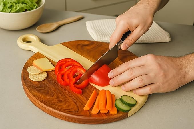 Cutting Board For Kitchen, Durable Wood Cutting Board with Handle Ideal for Chopping Vegetables, Fruits, Decorative Wooden Serving Board for Kitchen and Dining Room: 17.5"x12"