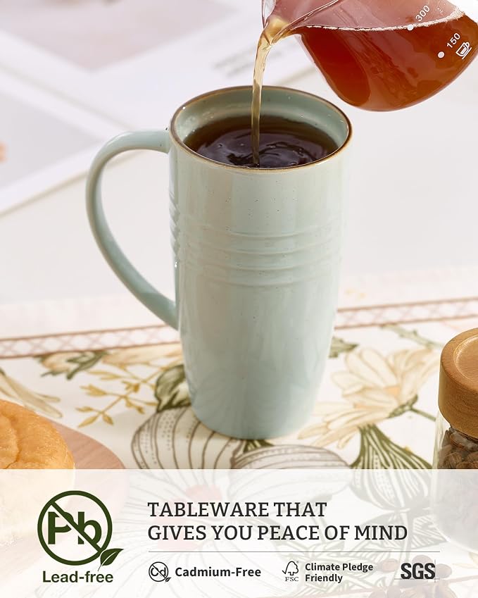 famiware Jupiter Large Coffee Mug, 20oz Coffee Mug with Lid, Ceramic Mugs Set of 2, Cup Set with Handle for Latte, Tea, Cocoa, Milk, Microwave and Dishwasher Safe, Light Green and Vanilla White