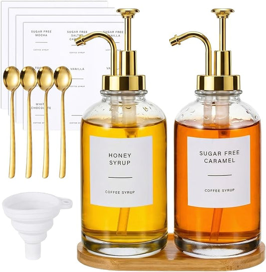 Remerry 2 Pcs Coffee Syrup Dispenser 16.9oz 500ml Glass Syrup Dispenser with 4 Spoons, 36 Labels and Bamboo Tray, Glass Bottles with Pump for Coffee Accessories(Golden)
