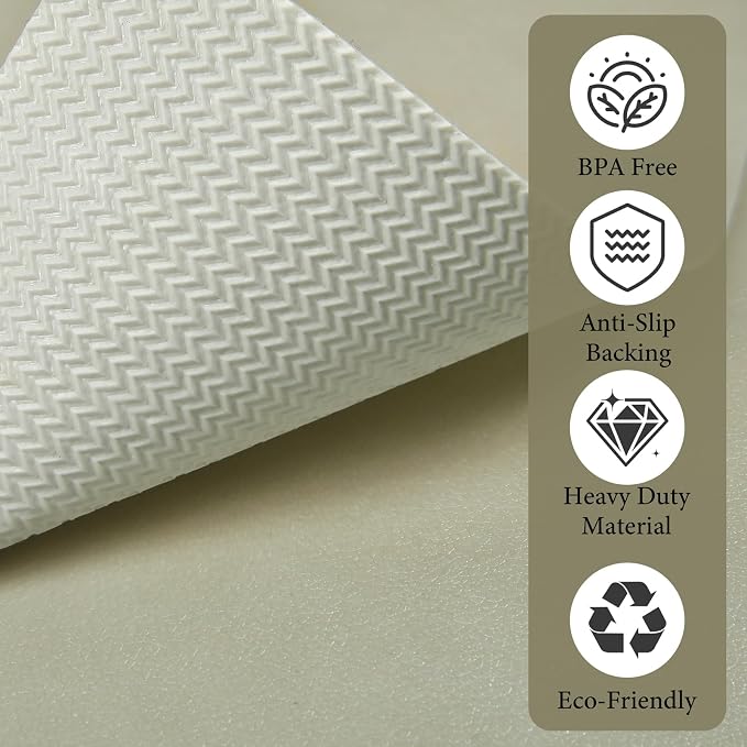 Vinyl Placemats Set of 4-12x17 Inch - Heat Resistant Washable Place Mats Waterproof Non-Slip Wipeable Table Mats for Dining Table Decor, Indoor/Outdoor Plastic Mat