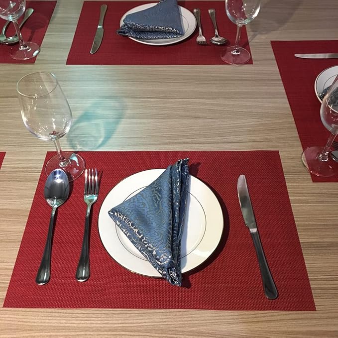 WAZAIGUR Placemats,Easy to Clean Crisscross Woven Vinyl Place Mats Durable Non-Slip Heat Resistant Table Mats,Placemats for Kitchen Table Set of 6,Red