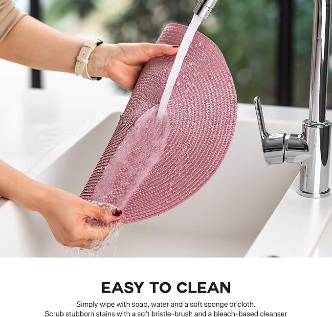 Baroyal Round Placemats Set of 4 Plastic Woven Placemats Washable Wipeable Table Mats for Dining Table Heat Resistant Non-Slip Circle Place Mats (Lilac)