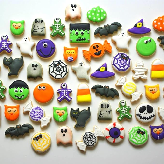 Halloween Cookie Cutters Set,12PCS Mini Halloween Cookie Cutters Stainless Steel - Pumpkin, Ghost, Bat, Witch's Hat, Cat and More