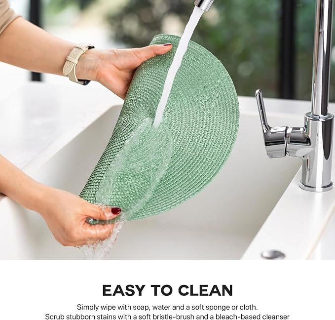 Baroyal Round Placemats Set of 8 Plastic Woven Placemats Washable Wipeable Table Mats for Dining Table Heat Resistant Non-Slip Circle Place Mats (Green)