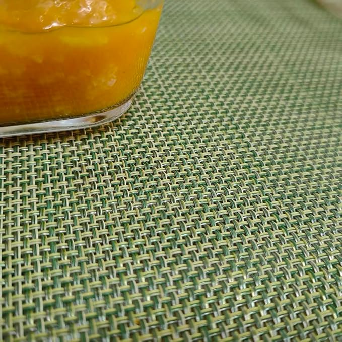 WAZAIGUR Placemats,Easy to Clean Crisscross Woven Vinyl Place Mats Durable Non-Slip Heat Resistant Table Mats,Placemats for Kitchen Table Set of 6,Green and Yellow