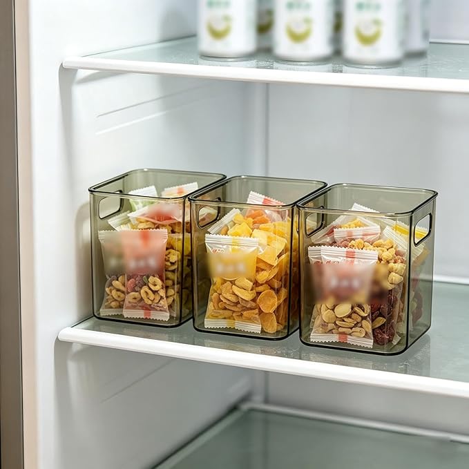 Crystal Clear Stackable Storage Bins, Versatile Organizer for Refrigerator, Freezer and Pantry, Practical Kitchen Container for Storing Meat, Vegetables and Various Food Items (Green-M 2 pcs)
