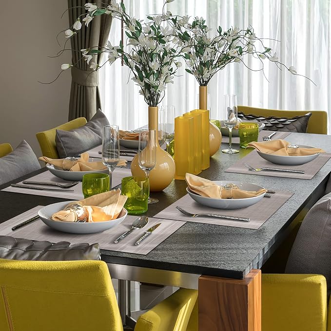 Winknowl Placemats Set of 6, Heat Resistant Non-Slip Vinyl Woven Table Mats for Dining Table, Washable Durable Elegant Place Mats for Kitchen Indoor/Outdoor Use (Beige White)