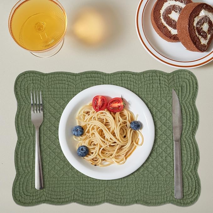 HOMBYS Quilted Placemats Set of 6 Washable-13x18 inches Rectangular Placemats for Kitchen Table-100% Cotton Fabric Rectangular Table Mats, (Emerald Green)
